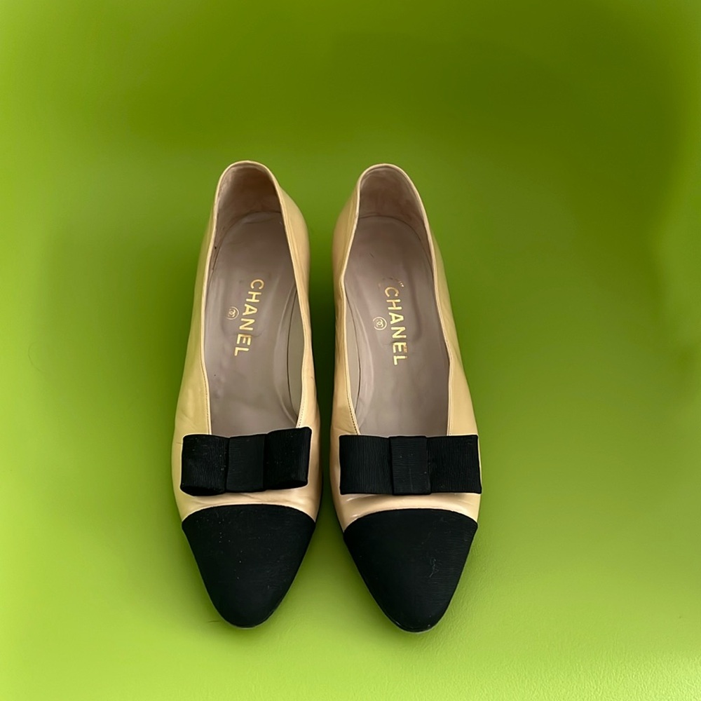 Chanel heels with black bow and black toe cap classic timeless style